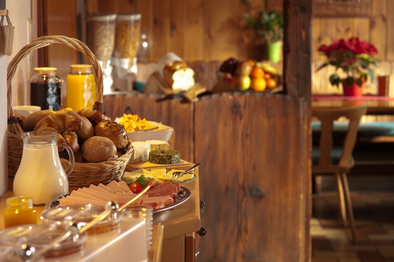 restaurant-GRASSE-min_breakfast-801827